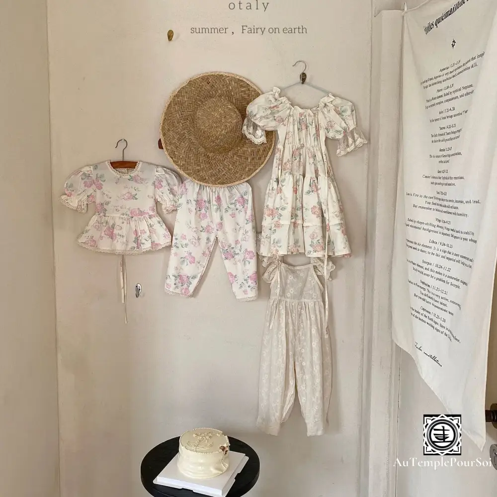 Barboteuse "Sakura": Combinaison Florale pour Filles – Image 3