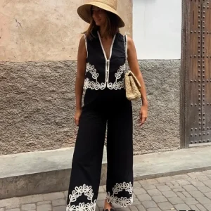 "Élégance Contrastée" Ensemble Chic Noir et Blanc – Haut Col V et Pantalon Large