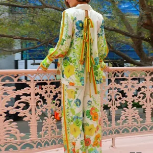 "Jardin en Fleurs" Ensemble Floral Éclatant – Chemisier et Pantalon Imprimé